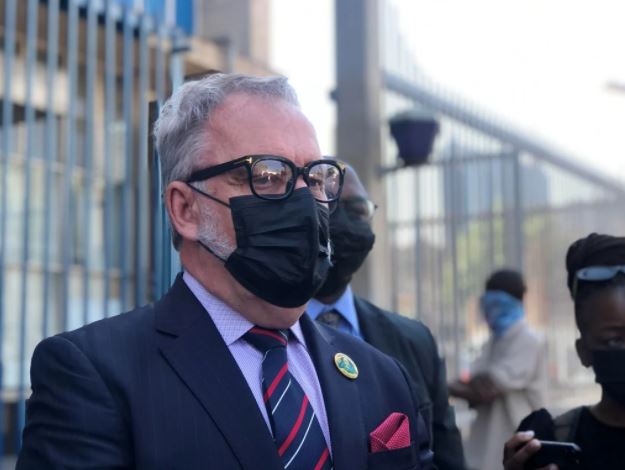 Carl Niehaus serves ANC with a demand letter