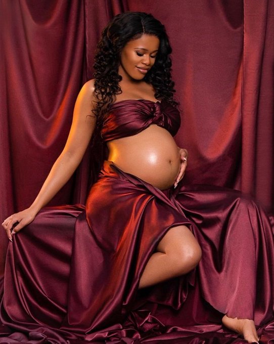 Natasha Thahane shows off pregnancy bump