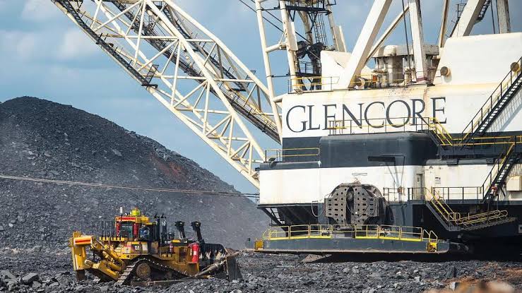 Glencore flew cash for bribes across Africa in private jets