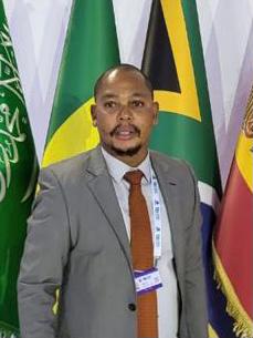 What does Africa need: Strong States or Freedom? Inquires Mphumzi Mdekazi and Babu Owino