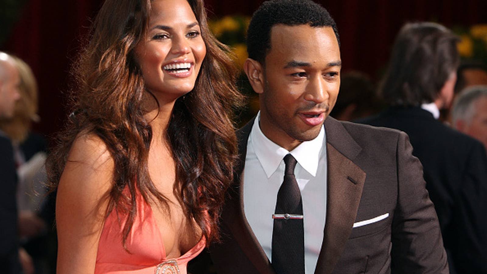 Chrissy Teigen announces she and John Legend are expecting another baby