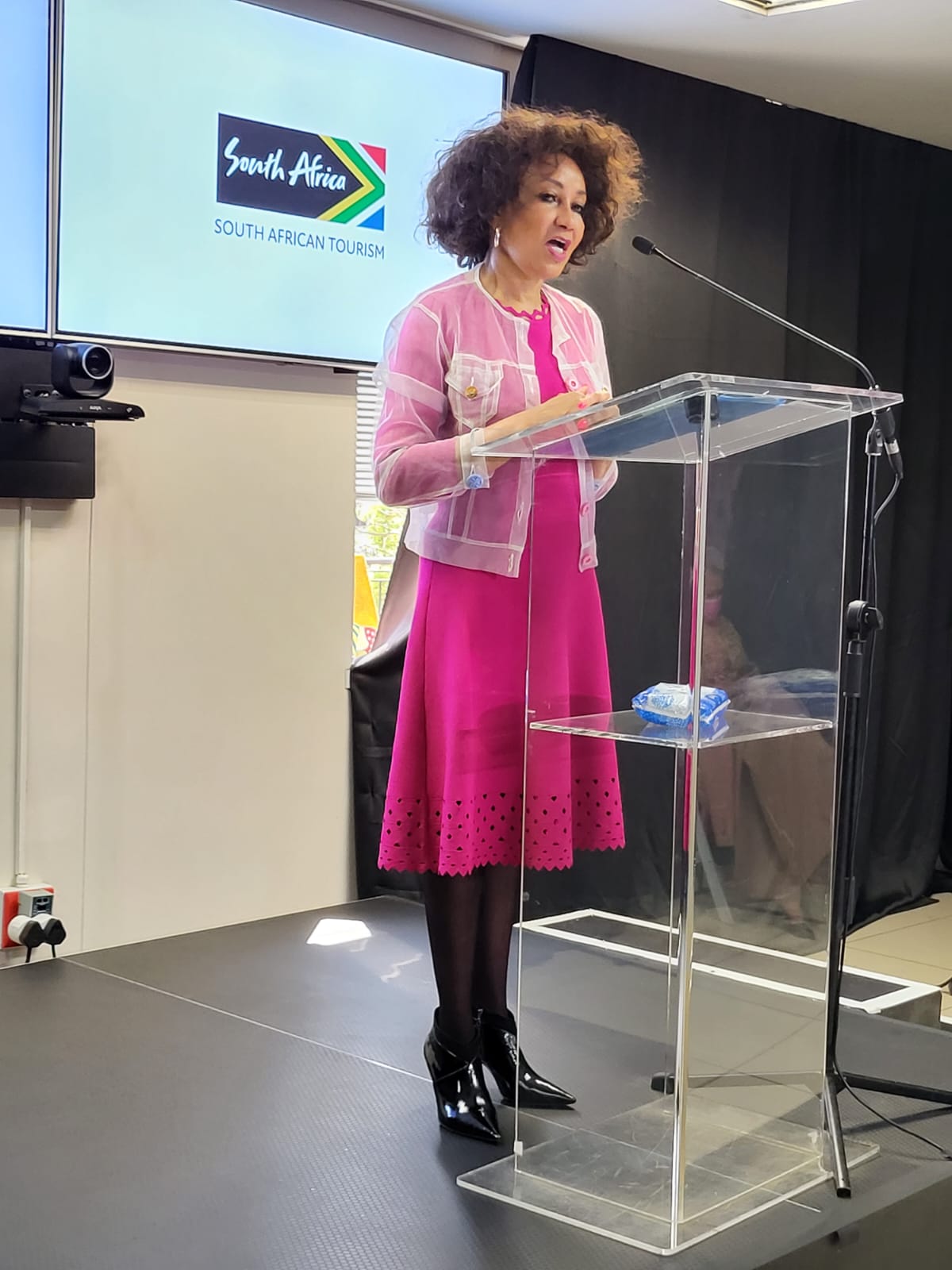 Sisulu presents tourism performance figures and announces plans to merge SA Tourism and Brand SA 